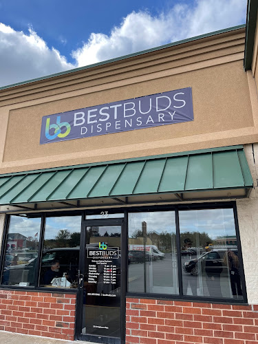Best Buds Dispensary exterior view showcasing professional Cannabis store services in Georgetown, Delaware