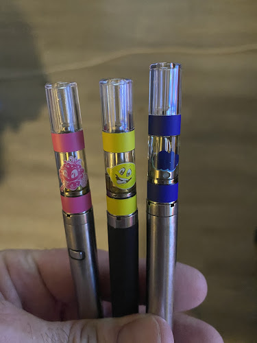 Dr. Zodiak's Moonrock exterior view showcasing professional Cannabis store services in Phoenix, Arizona