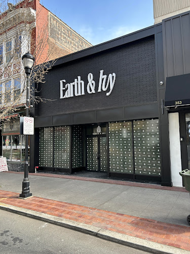 Earth & Ivy - New Brunswick Dispensary exterior view showcasing professional Cannabis store services in New Brunswick, New Jersey