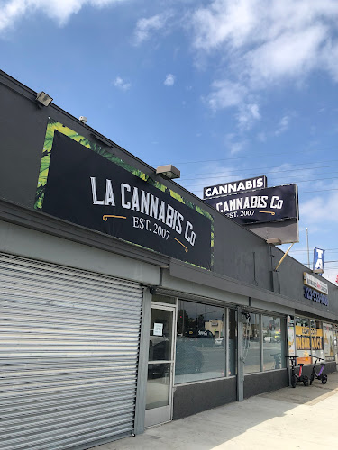 LA Cannabis Co La Brea exterior view showcasing professional Cannabis store services in Los Angeles, California