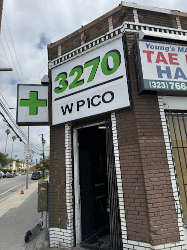 LA Patient Care exterior view showcasing professional Cannabis store services in Los Angeles, California