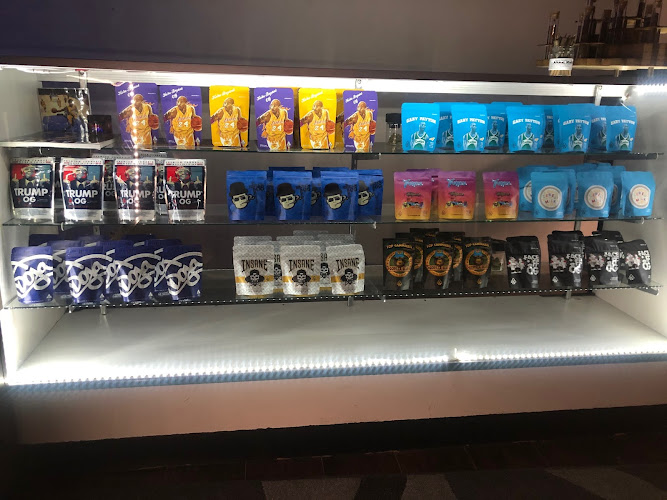 Loud Cab exterior view showcasing professional Cannabis store services in Los Angeles, California