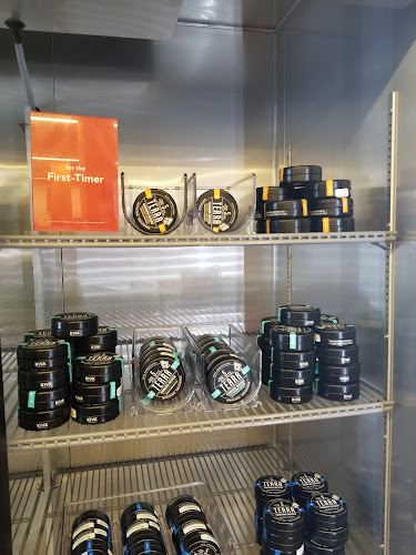 Med Men West Hollywood exterior view showcasing professional Cannabis store services in West Hollywood, California