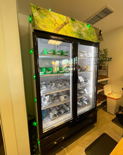 Phoenix Cannabis Co. exterior view showcasing professional Cannabis store services in Fountain Hills, Arizona