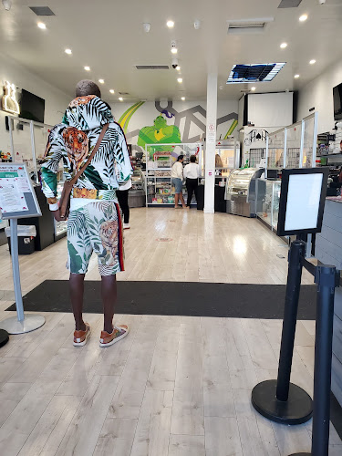 Rose Collective exterior view showcasing professional Cannabis store services in Venice, California