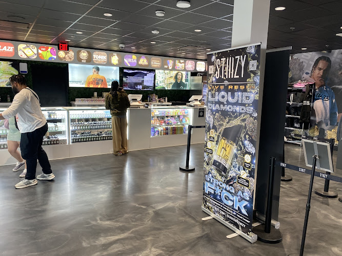 STIIIZY Western (Koreatown) exterior view showcasing professional Cannabis store services in Los Angeles, California