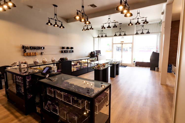 Sugarbudz LA exterior view showcasing professional Cannabis store services in Los Angeles, California